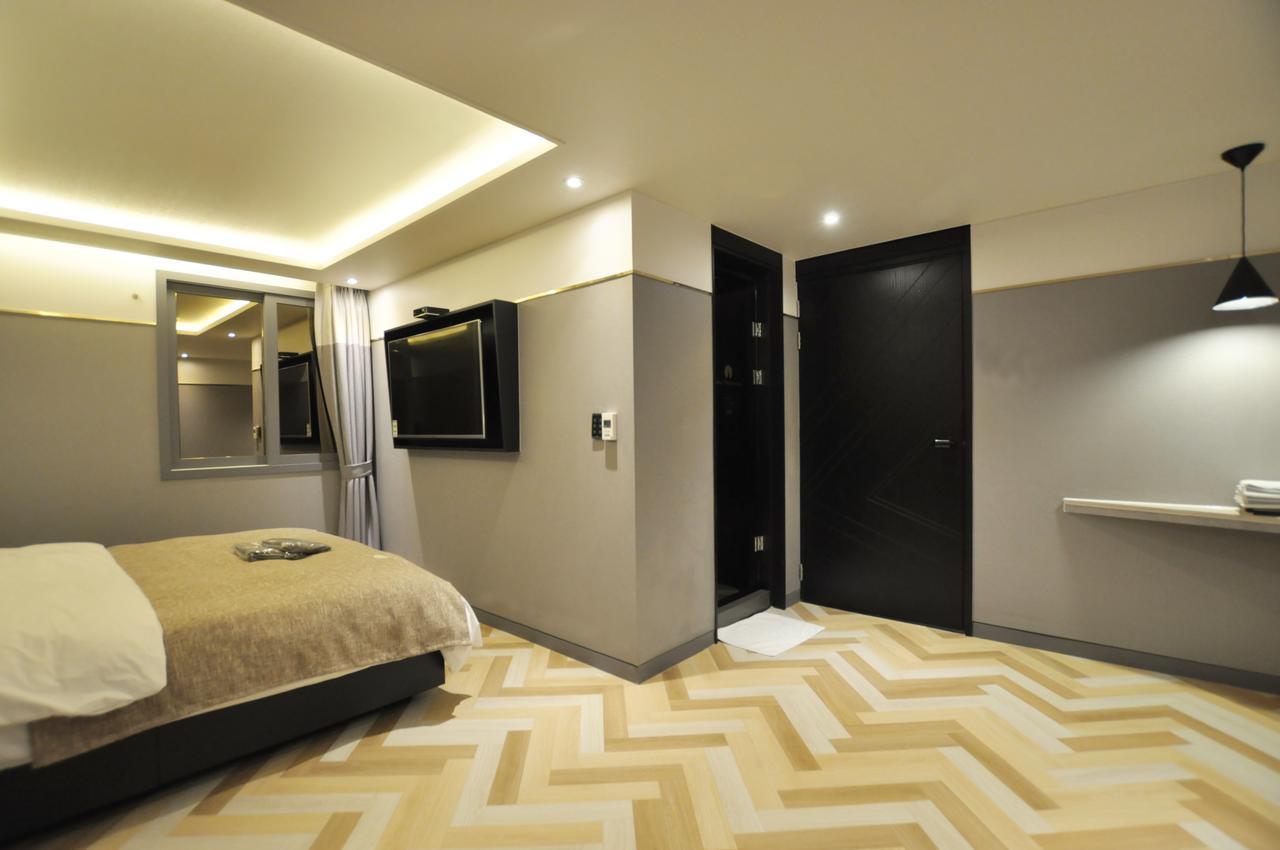 Hotel Frenchcode Haeundae Busan Exterior photo